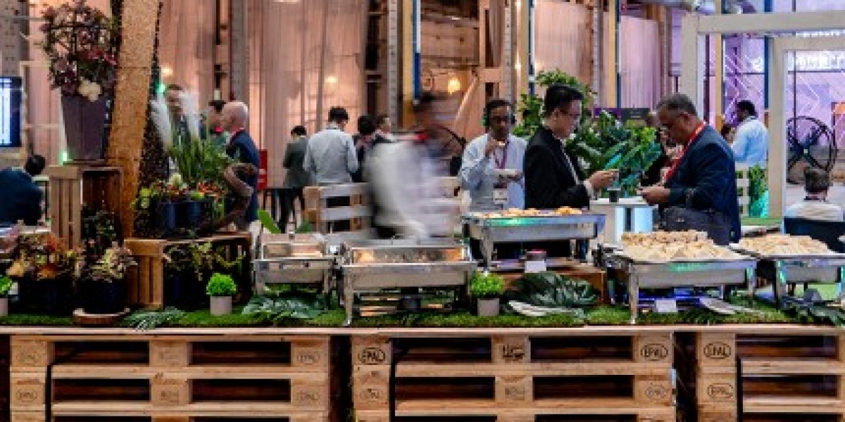 Wedding Catering Trends in 2024: What’s Hot & What’s Not